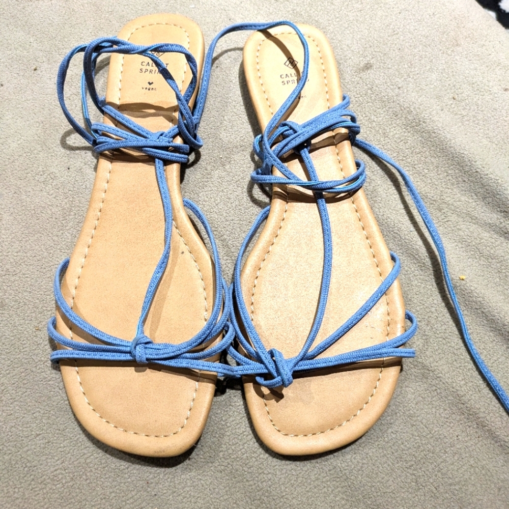 Size 8 call it spring saddles